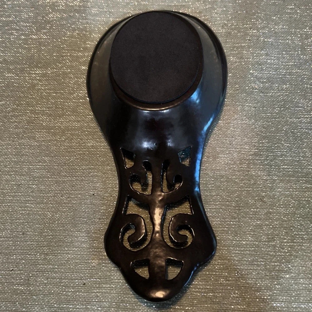Vintage Style Cast Iron Spoon Rest Black Fleur De Lis Padded Bottom EUC
